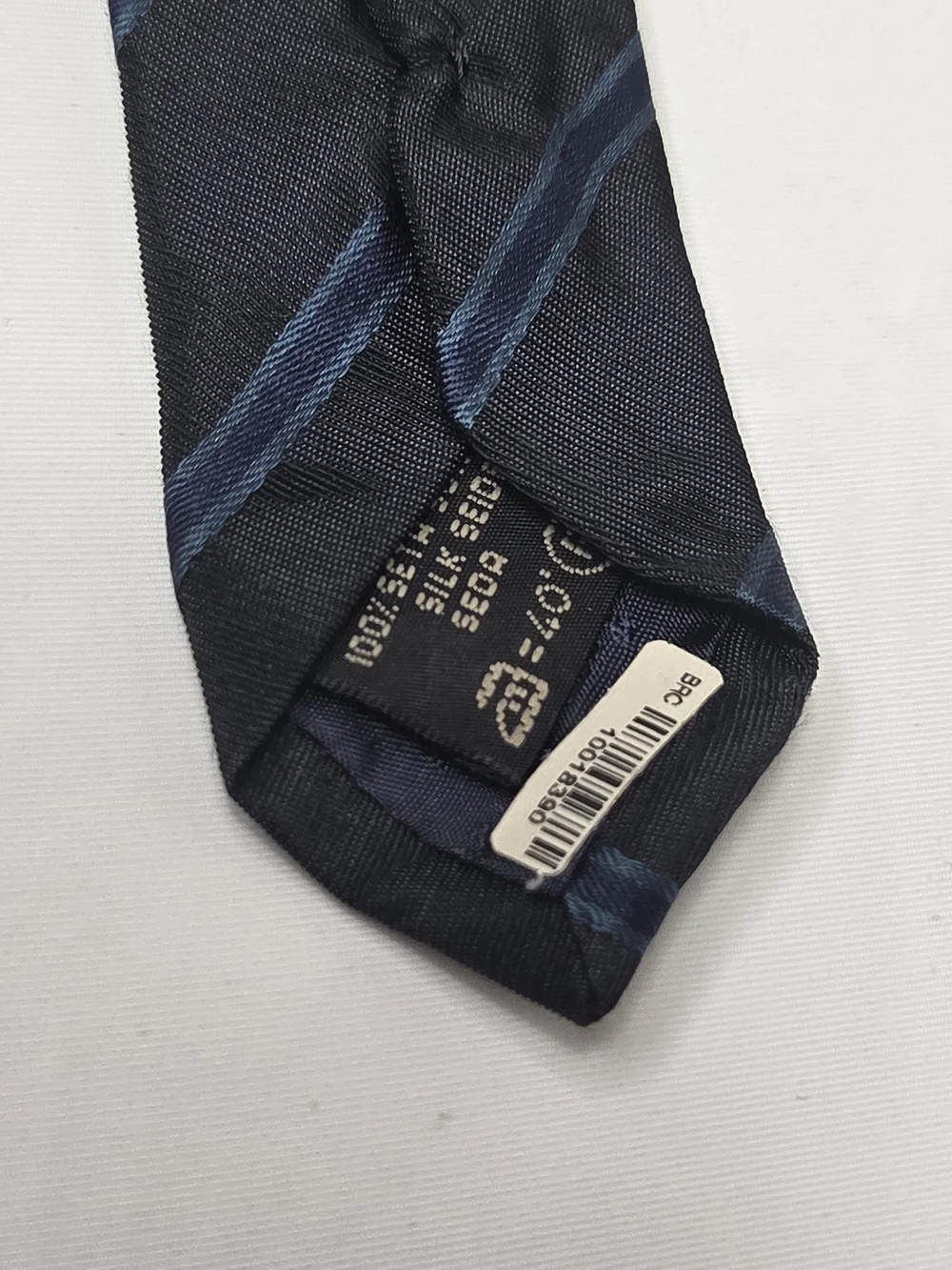 Ermenegildo Zegna Mens 100% Silk Black Tie with Blue Stripes XL 3.55x60.5